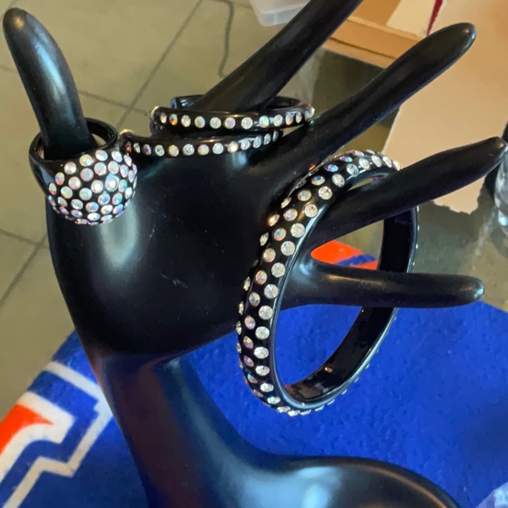 Black Iridescent Earrings/Bracelet/Ring Set, Preowned